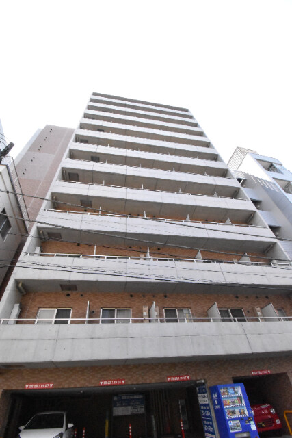 ��ʌ��������܎s��{��{���P���ڂ̃}���V�����̌����O��