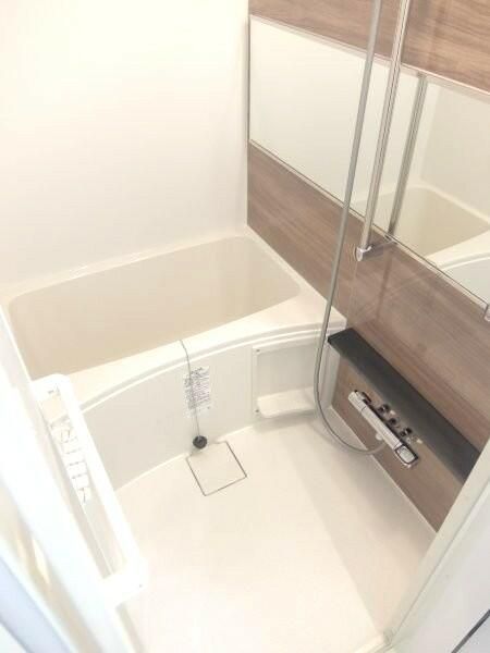 ��ʌ��z�J�s�����P���ڂ̃A�p�[�g�̃o�X