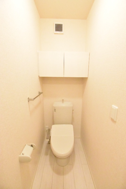 ��ʌ��z�J�s���C�N�^�E���U���ڂ̃A�p�[�g�̃g�C��