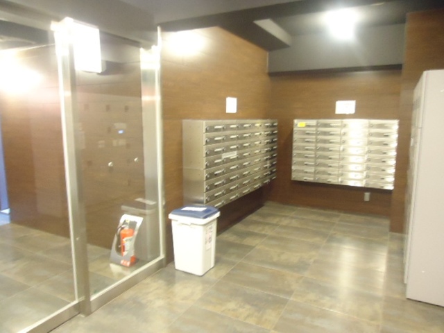 ��ʌ��������܎s��{��{���P���ڂ̃}���V�����̃G���g�����X