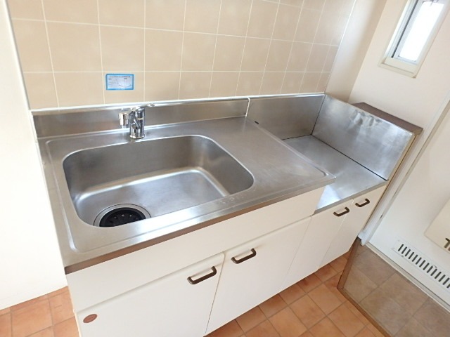 ��ʌ��������܎s����厚�y���̃A�p�[�g�̃L�b�`��