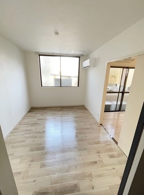 ��ʌ��������܎s��΋擌��΂T���ڂ̃}���V�����̋��ԁE���r���O