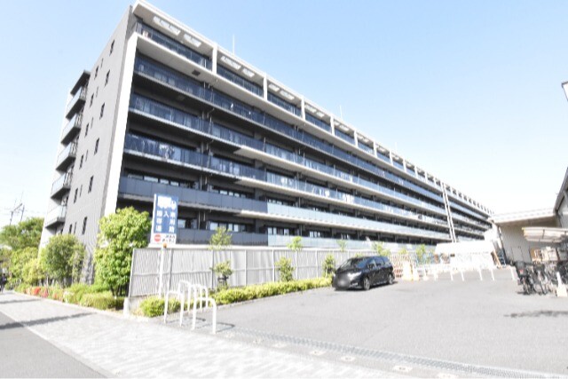 ��ʌ��z�J�s���C�N�^�E���V���ڂ̃}���V�����̌����O��