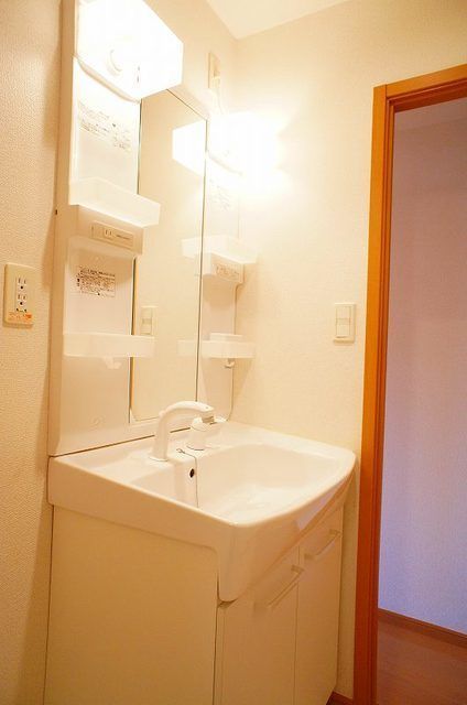 ��ʌ��������܎s���擹��Q���ڂ̃}���V�����̐��ʏ�