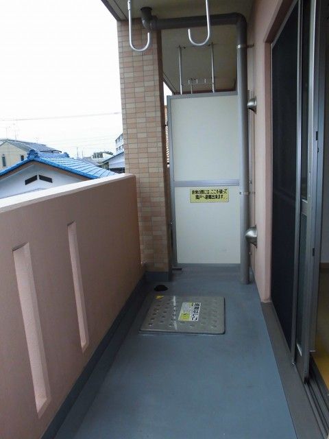 ��ʌ��������܎s���擹��Q���ڂ̃}���V�����̃o���R�j�[