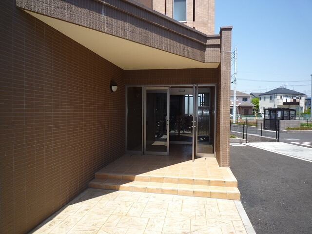 ��ʌ��������܎s���擹��Q���ڂ̃}���V�����̃G���g�����X