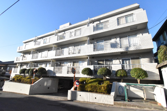 ��ʌ��������܎s������厚�쒆�ۂ̃}���V�����̌����O��