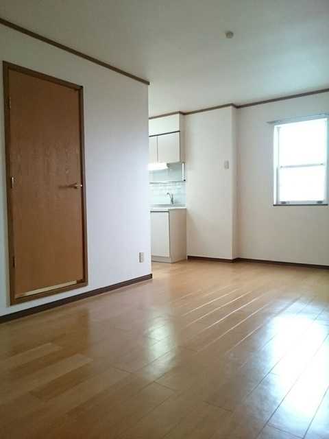 ��ʌ��������܎s��΋���P���ڂ̃A�p�[�g�̋��ԁE���r���O