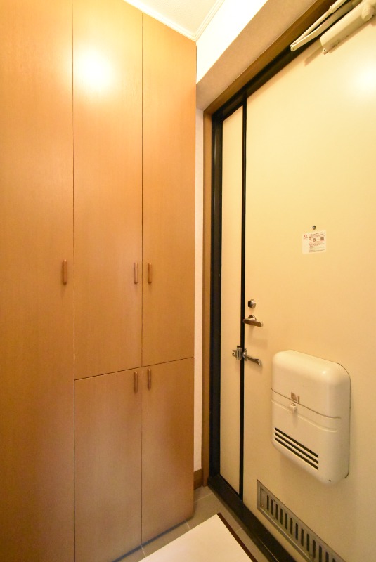 ��ʌ��������܎s�΋擌�Y�a�R���ڂ̃A�p�[�g�̌���