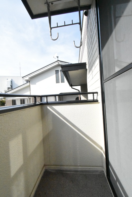 ��ʌ��������܎s�΋擌�Y�a�R���ڂ̃A�p�[�g�̃o���R�j�[