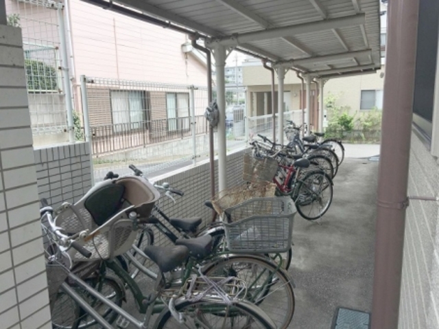 ��ʌ��������܎s�΋擌�Y�a�R���ڂ̃A�p�[�g�̂��̑�