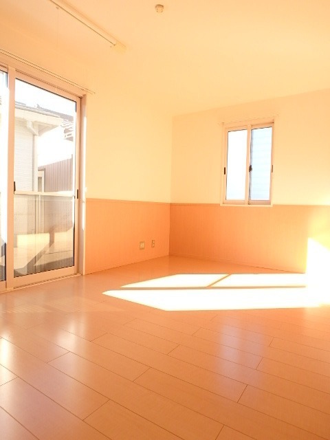 ��ʌ��������܎s�k��A�|���Q���ڂ̃A�p�[�g�̂��̑������E�X�y�[�X