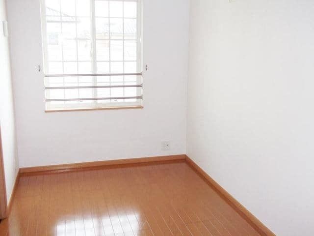 ��ʌ��@�c�s�@�c�T���ڂ̃A�p�[�g�̂��̑������E�X�y�[�X