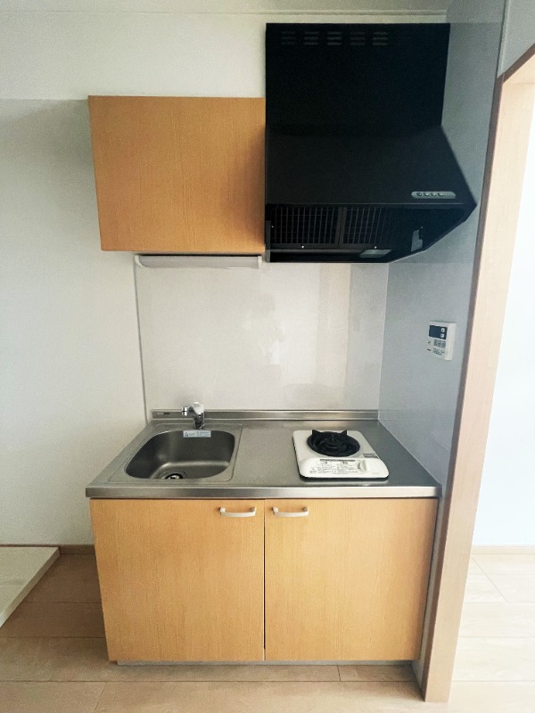 ��ʌ��x�m���s���݂��ّ�Q���ڂ̃}���V�����̃L�b�`��