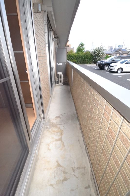 ��ʌ��������܎s������{�����U���ڂ̃A�p�[�g�̃o���R�j�[