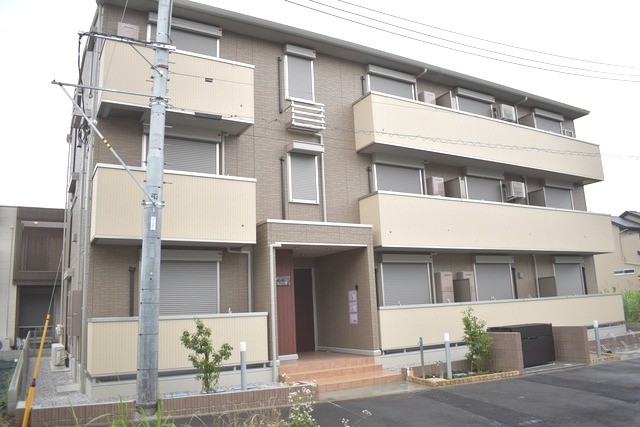 ��ʌ��������܎s���搼��{�Q���ڂ̃A�p�[�g�̌����O��