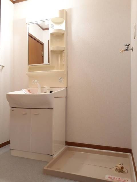 ��ʌ��@�c�s����Q���ڂ̃A�p�[�g�̐��ʏ�