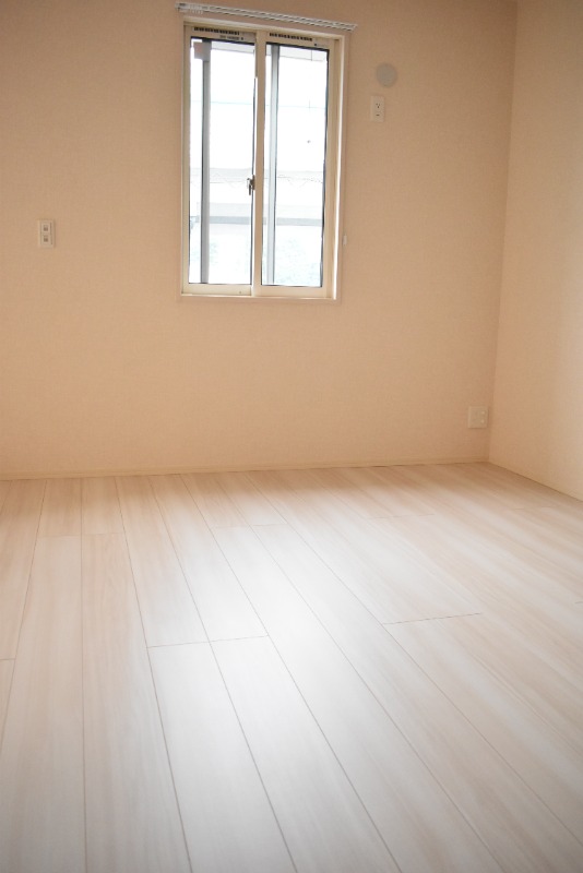 ��ʌ��������܎s���搼��{�Q���ڂ̃A�p�[�g�̂��̑������E�X�y�[�X