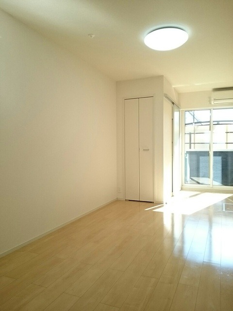 ��ʌ��������܎s��΋搼���R���ڂ̃A�p�[�g�̋��ԁE���r���O