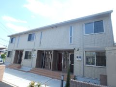 ��ʌ��������܎s����{�O��593-2�̃A�p�[�g�̌����O��