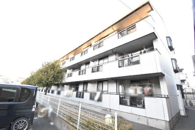 ��ʌ��������܎s����厚�_�c�̃A�p�[�g�̌����O��