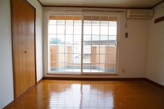 ��ʌ��������܎s����厚���V�n�̃A�p�[�g�̋��ԁE���r���O