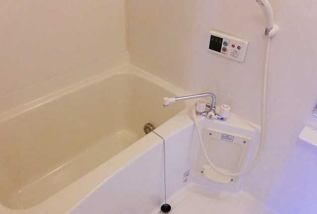 ��ʌ��������܎s����厚���V�n�̃A�p�[�g�̃o�X