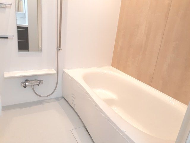 ��ʌ��������܎s������厚�䑠�̃A�p�[�g�̃o�X