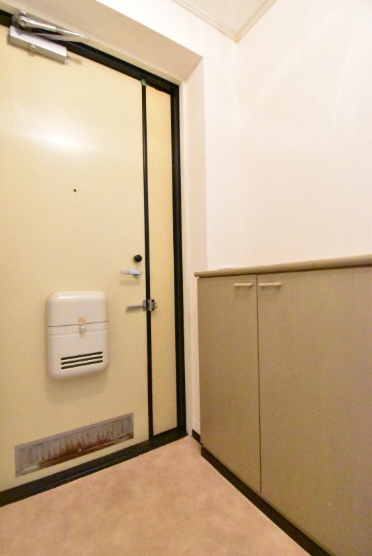 ��ʌ��������܎s�΋�厚��Ԗ؂̃A�p�[�g�̌���