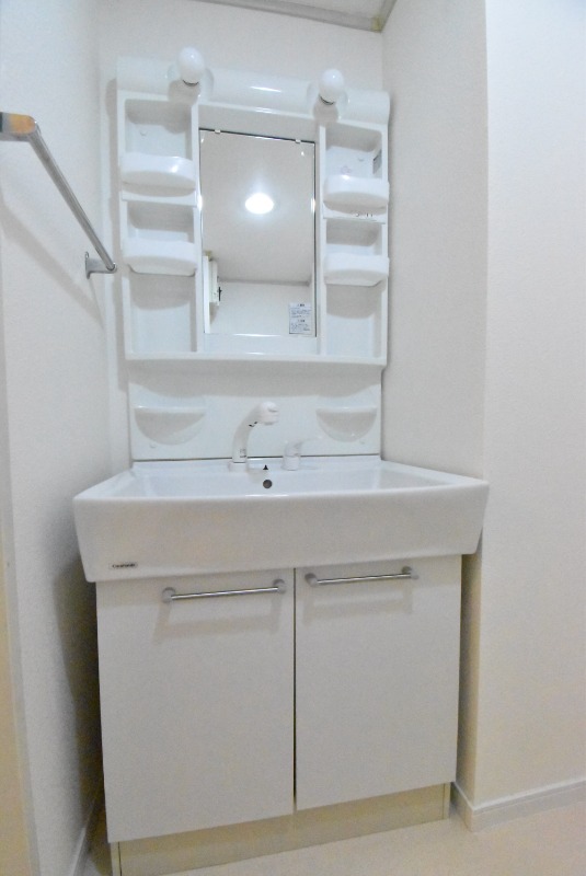 ��ʌ��������܎s�΋�厚��Ԗ؂̃A�p�[�g�̐��ʏ�