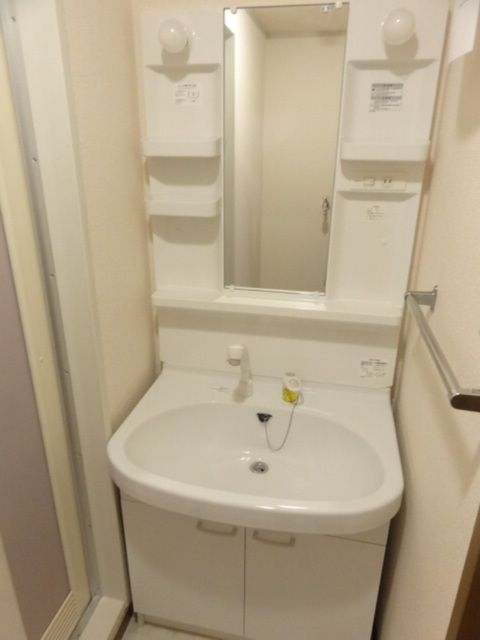 ��ʌ��������܎s��{��O���P���ڂ̃A�p�[�g�̐��ʏ�