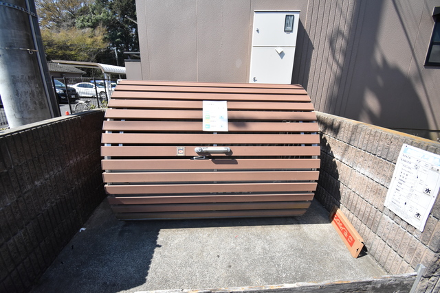 ��ʌ��������܎s��{��O���P���ڂ̃A�p�[�g�̂��̑�