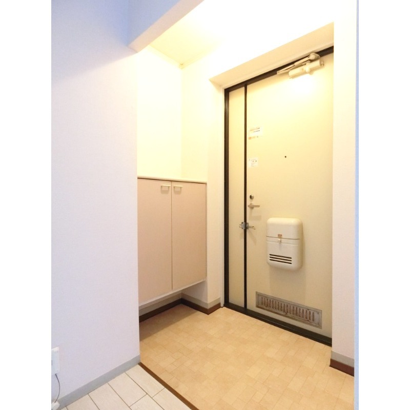 ��ʌ�����s������U���ڂ̃A�p�[�g�̌���