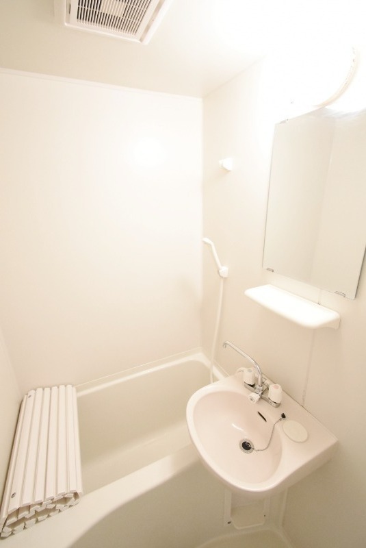 ��ʌ��������܎s�����擌��{�T���ڂ̃}���V�����̐��ʏ�