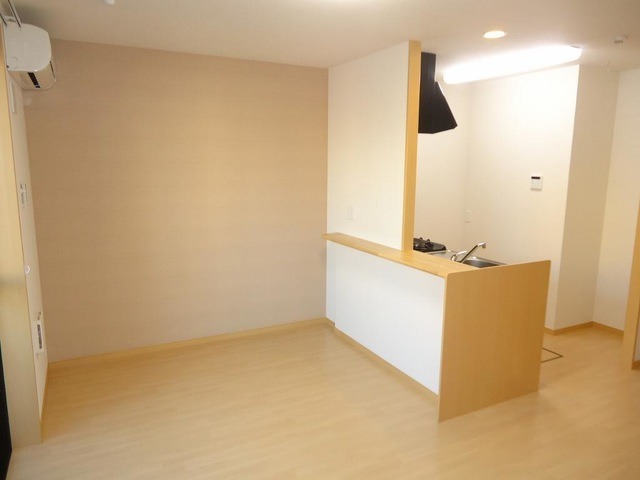 ��ʌ��@�c�s�������̃}���V�����̋��ԁE���r���O