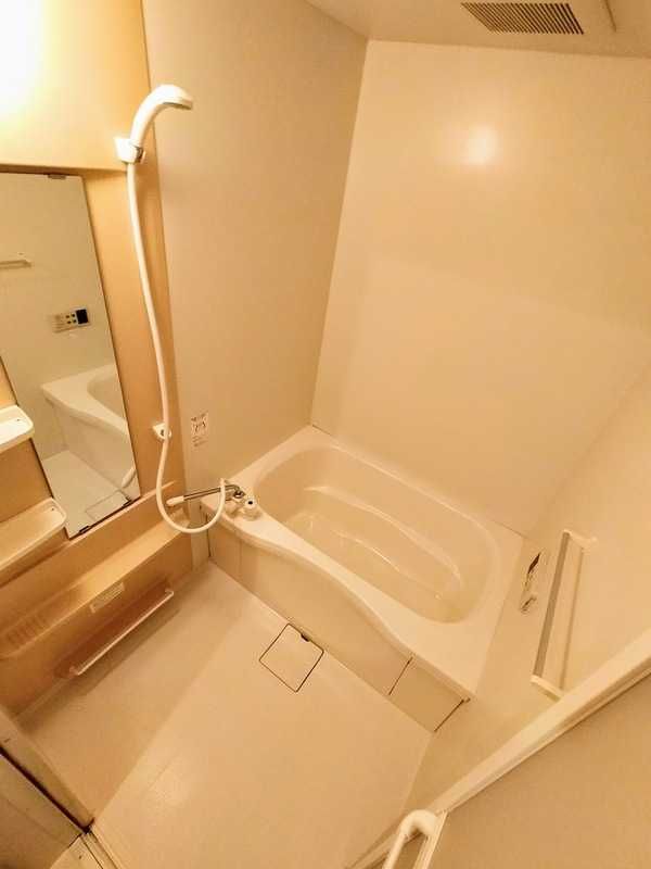 ��ʌ��������܎s���撆���P���ڂ̃A�p�[�g�̃o�X