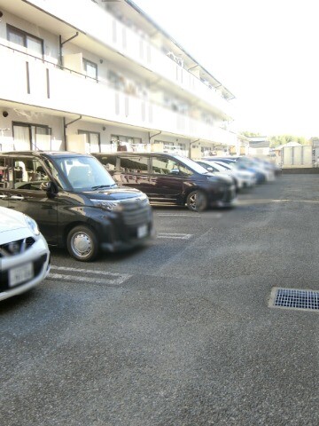 ��ʌ��������܎s�΋�厚�����̃A�p�[�g�̒��ԏ�