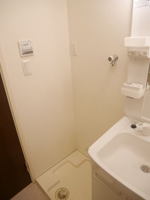 ��ʌ������s���v��̃A�p�[�g�̂��̑�