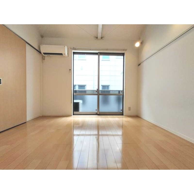 ��ʌ��������܎s���撆���P���ڂ̃A�p�[�g�̋����E���r���O