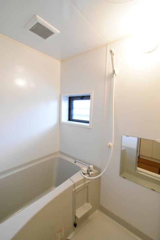 ��ʌ��������܎s�k��g�쒬�P���ڂ̃A�p�[�g�̃o�X