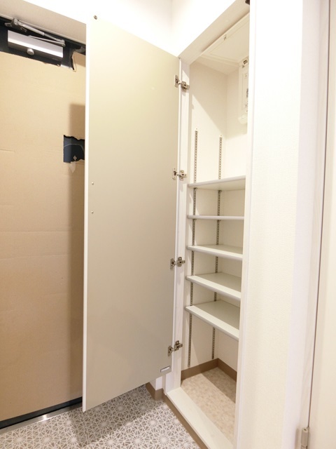 ��ʌ��������܎s�����擌��{�S���ڂ̃}���V�����̌���