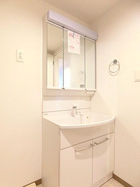 ��ʌ��������܎s�����擌��{�S���ڂ̃}���V�����̐��ʏ�