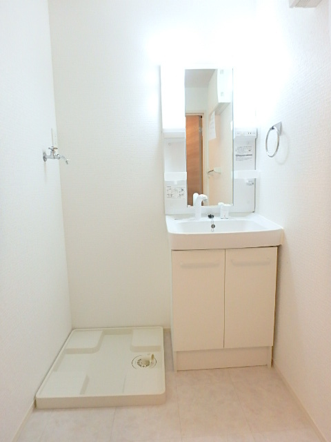 ��ʌ��������܎s����厚�󗈂̃A�p�[�g�̐��ʏ�