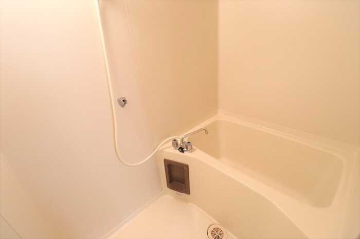 ��ʌ������s�ٓV�P���ڂ̃}���V�����̃o�X