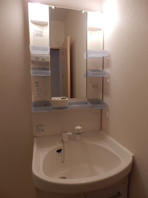 ��ʌ��������܎s�k��{�����̃A�p�[�g�̐��ʏ�