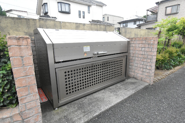 ��ʌ��������܎s�k��{�����̃A�p�[�g�̂��̑�