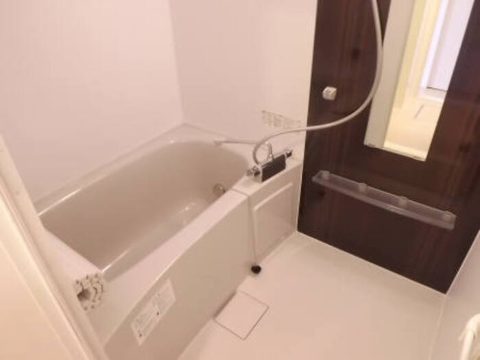 ��ʌ�����s�����R���ڂ̃A�p�[�g�̃o�X