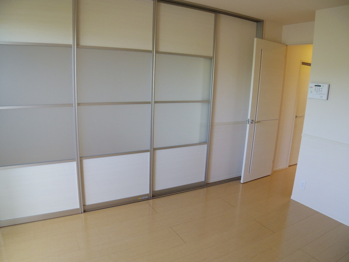 ��ʌ�����s�����R���ڂ̃A�p�[�g�̂��̑������E�X�y�[�X