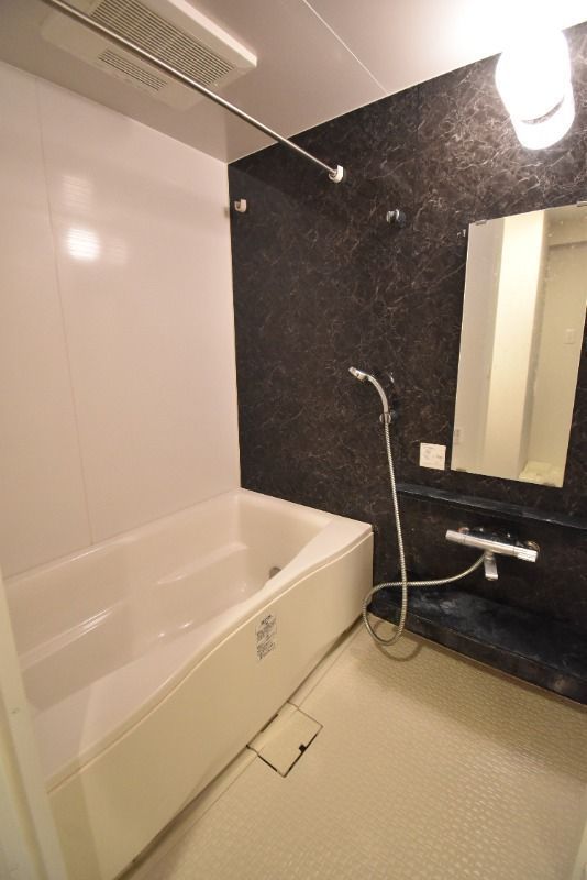 ��ʌ��������܎s�k��A�|���P���ڂ̃}���V�����̃o�X