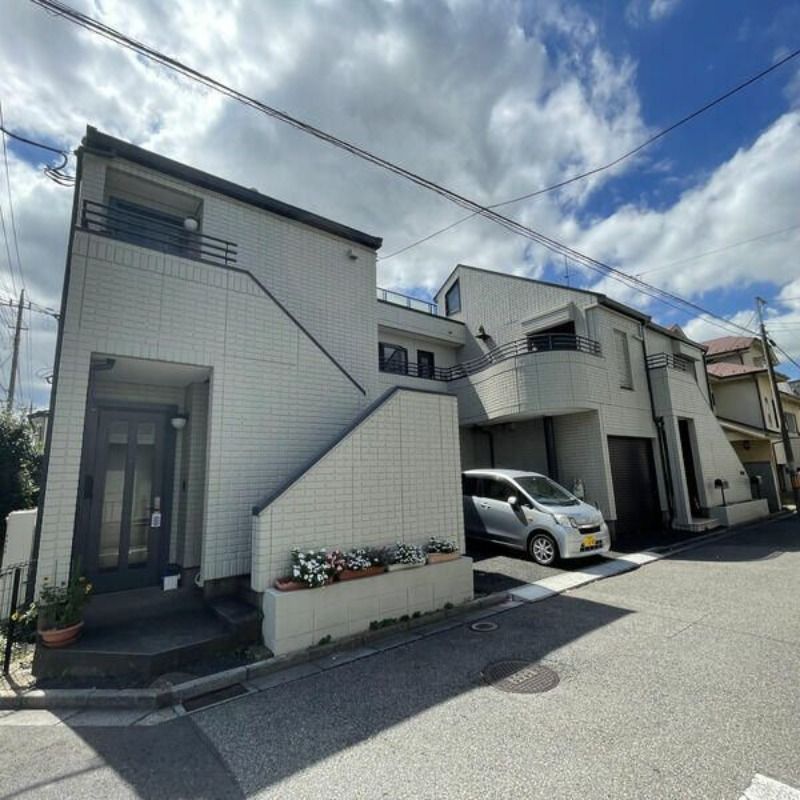 ��ʌ��������܎s�Y�a�挳���Q���ڂ̃A�p�[�g�̌����O��